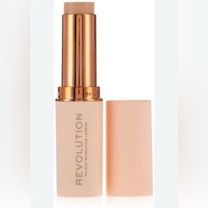 Makeup Revolution Fast Base Stick Foundation - New F8/F17